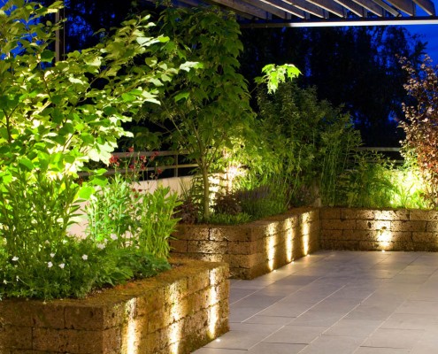 Terrasse in Abendbeleuchtung